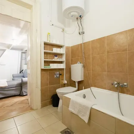 Apartament Andrasi Ii